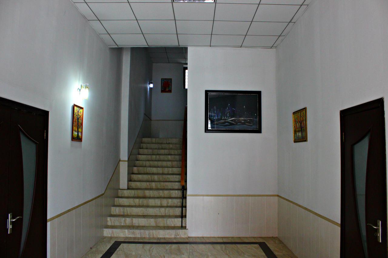 Getaway Hotel Тбилиси Екстериор снимка