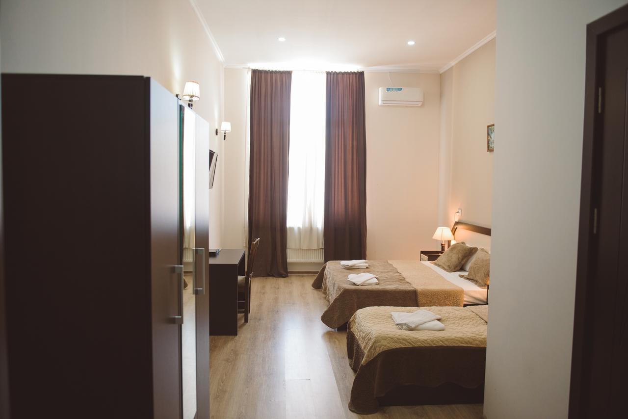 Getaway Hotel Тбилиси Екстериор снимка