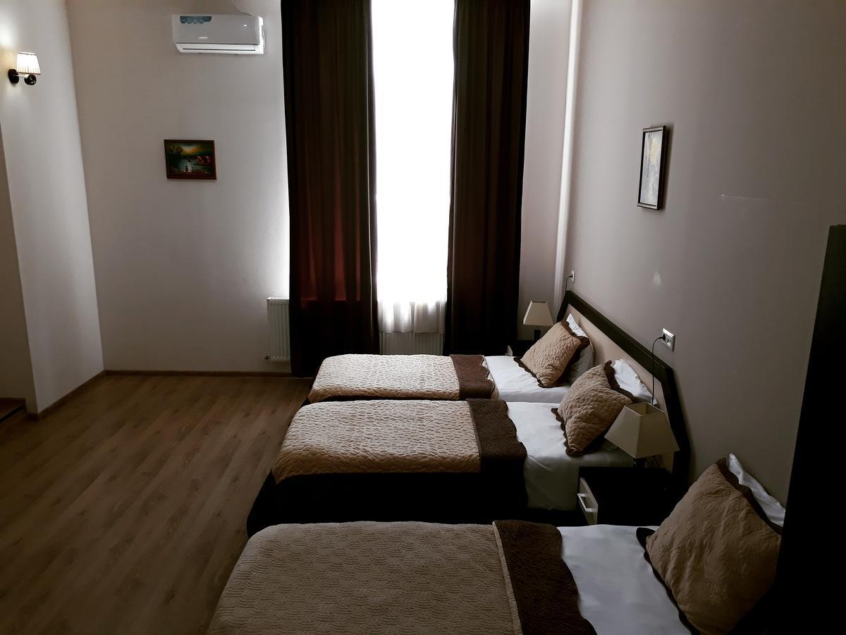 Getaway Hotel Тбилиси Екстериор снимка