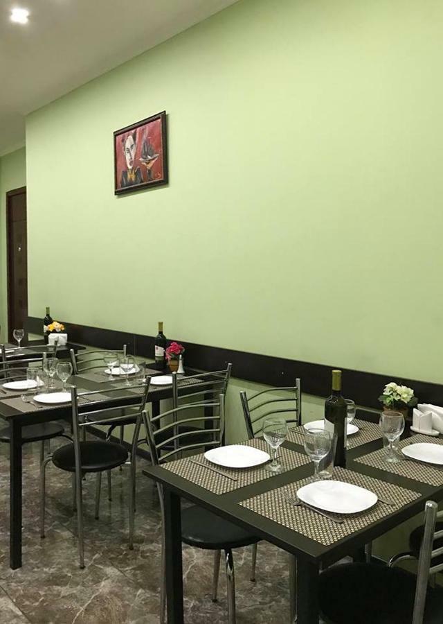Getaway Hotel Тбилиси Екстериор снимка