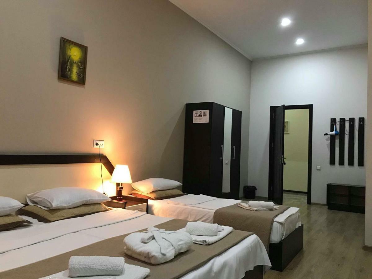 Getaway Hotel Тбилиси Екстериор снимка