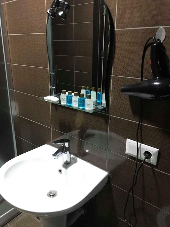 Getaway Hotel Тбилиси Екстериор снимка