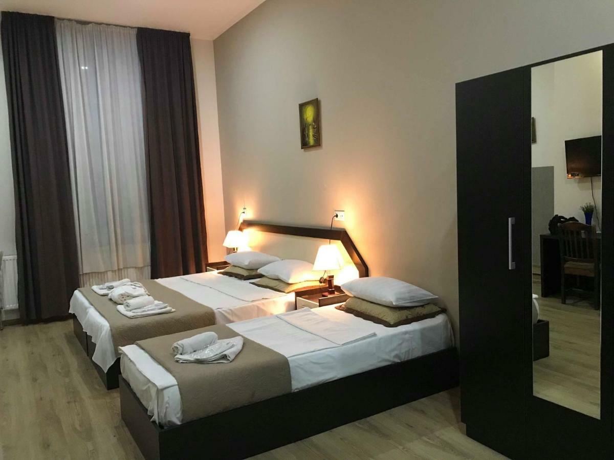 Getaway Hotel Тбилиси Екстериор снимка
