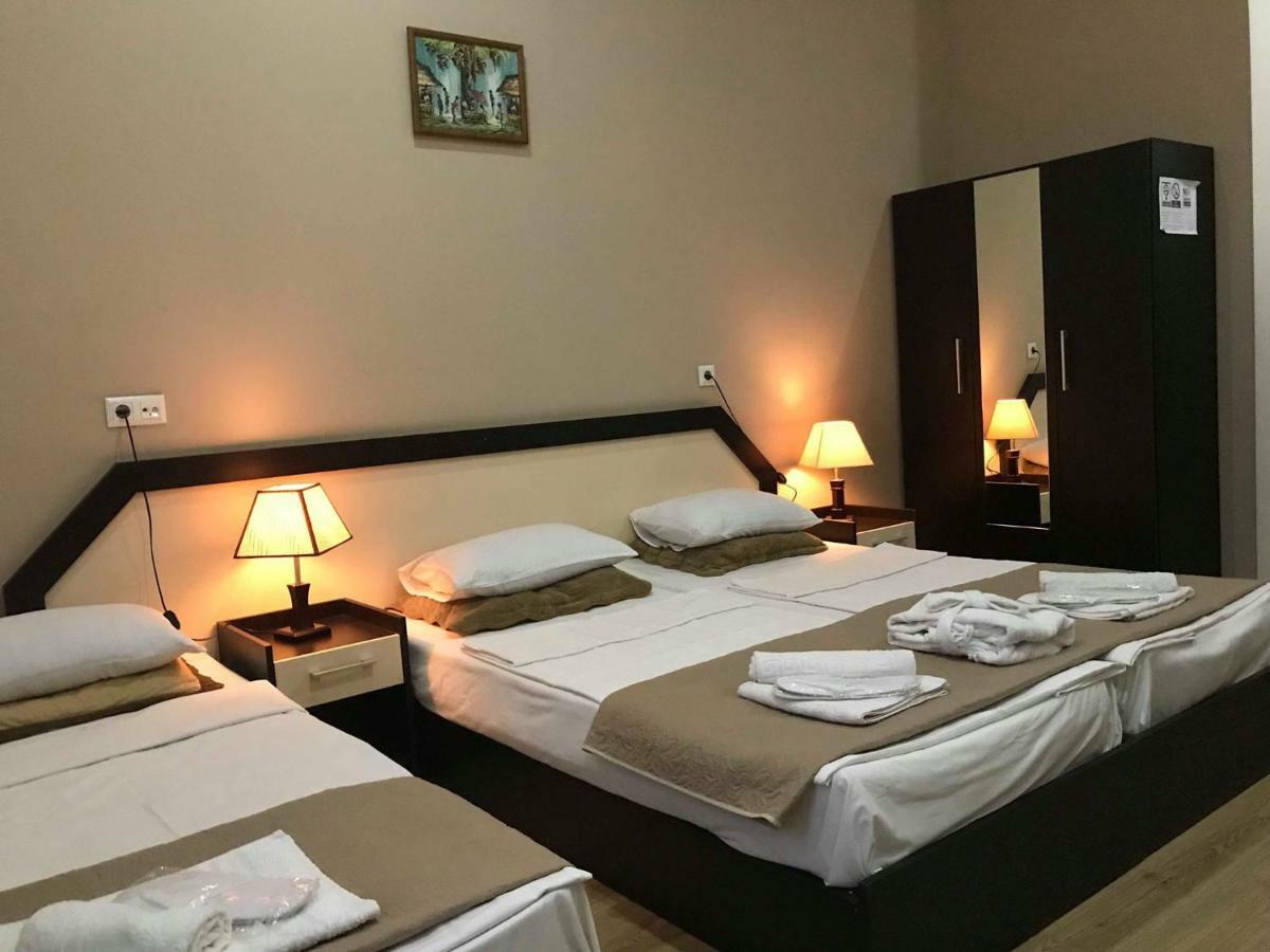 Getaway Hotel Тбилиси Екстериор снимка